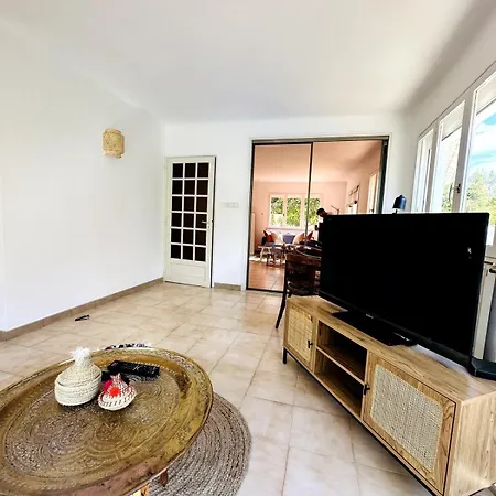 La Canetoise Villa *